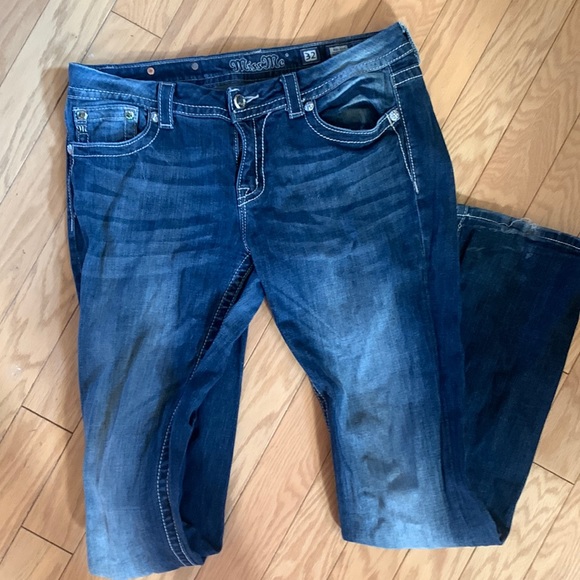 Miss Me Dark Denim Jeans Mid Rose Easy Boot Size 32 with diamond pocket detail - Picture 1 of 10
